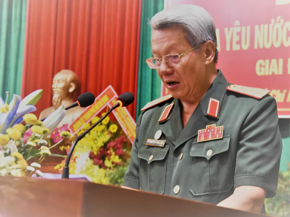 “Đừng vỗ ngực - tôi là “công thần”, muốn nói sao thì nói” ảnh 4