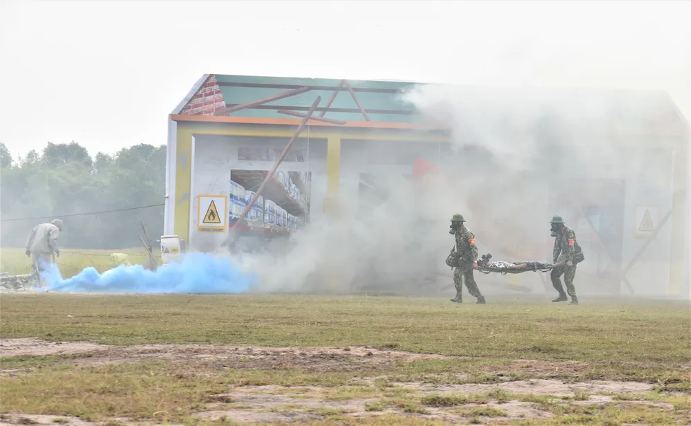 Việt Nam – Campuchia diễn tập cứu hộ, cứu nạn khu vực biên giới đất liền  ​ ảnh 11