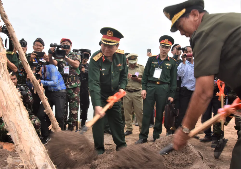 Việt Nam – Campuchia diễn tập cứu hộ, cứu nạn khu vực biên giới đất liền  ​ ảnh 7