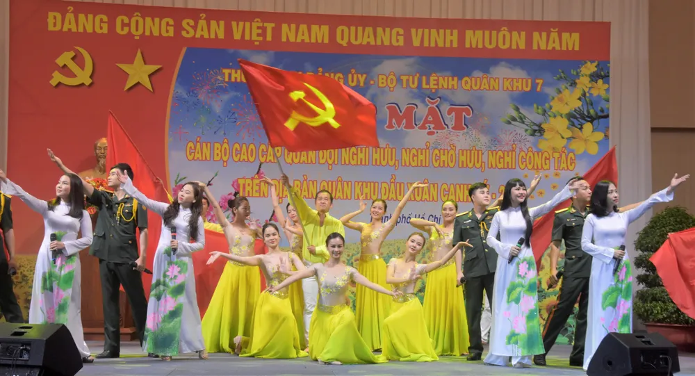 Gặp mặt cựu cán bộ cao cấp Quân đội nghỉ hưu trên địa bàn Quân khu 7  ảnh 4