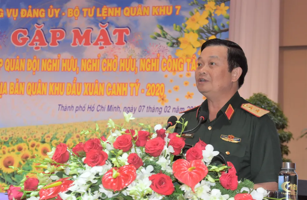 Gặp mặt cựu cán bộ cao cấp Quân đội nghỉ hưu trên địa bàn Quân khu 7  ảnh 2