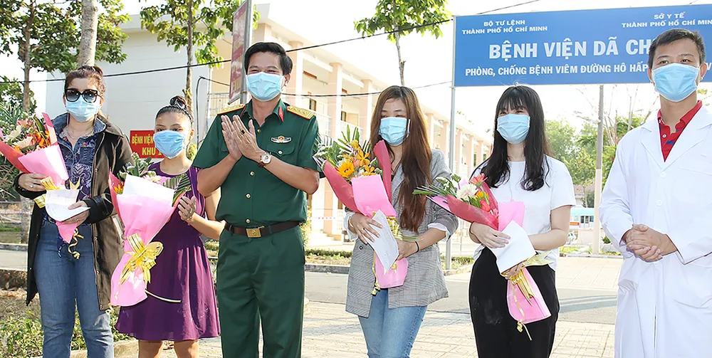 4 bệnh nhân mắc Covid-19 tại TPHCM xuất viện ảnh 3