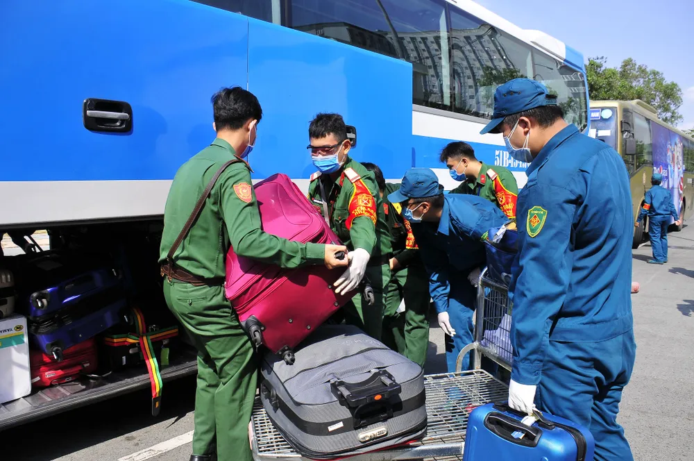 Quân khu 7 sẵn sàng tiếp nhận người về từ vùng dịch trong giai đoạn 3 ảnh 2