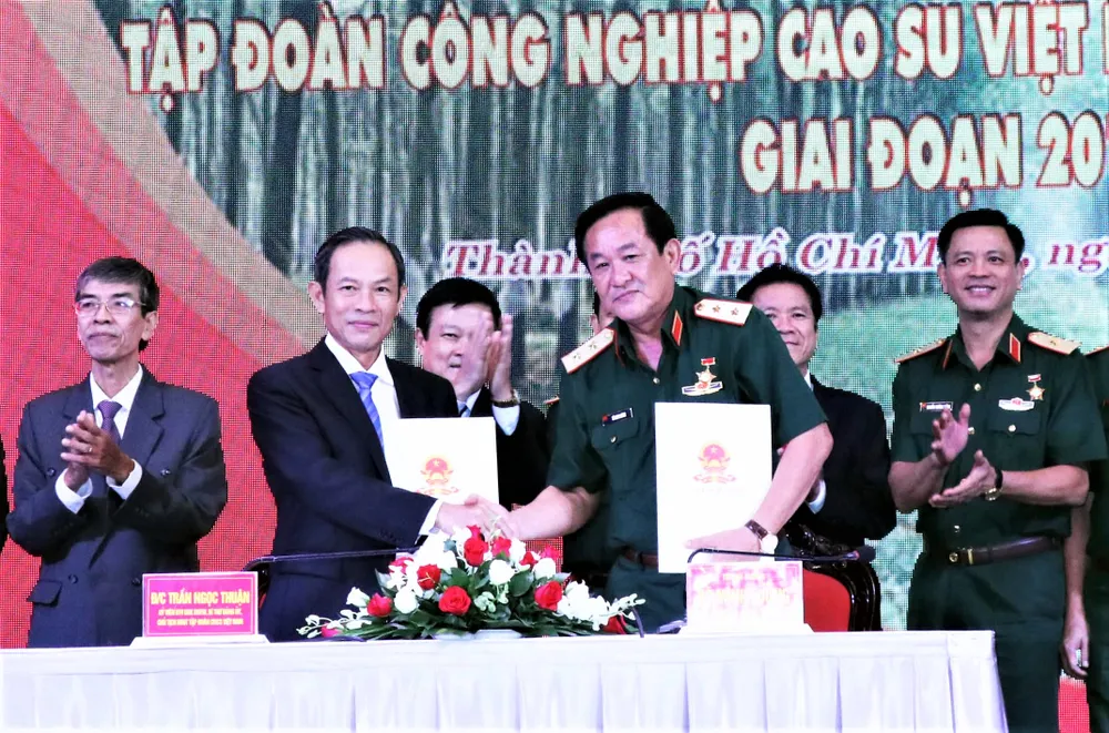 Phát triển ngành cao su gắn với thế chiến lược quốc phòng ảnh 1