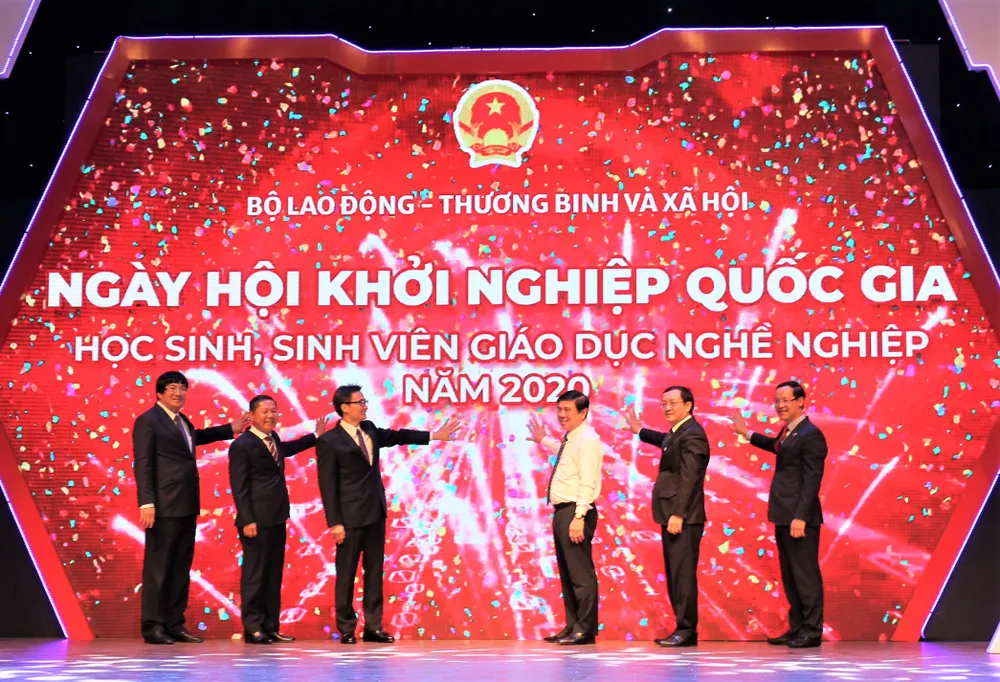 Ai là người làm cho đất nước giàu, nếu không phải là người Việt Nam ảnh 4