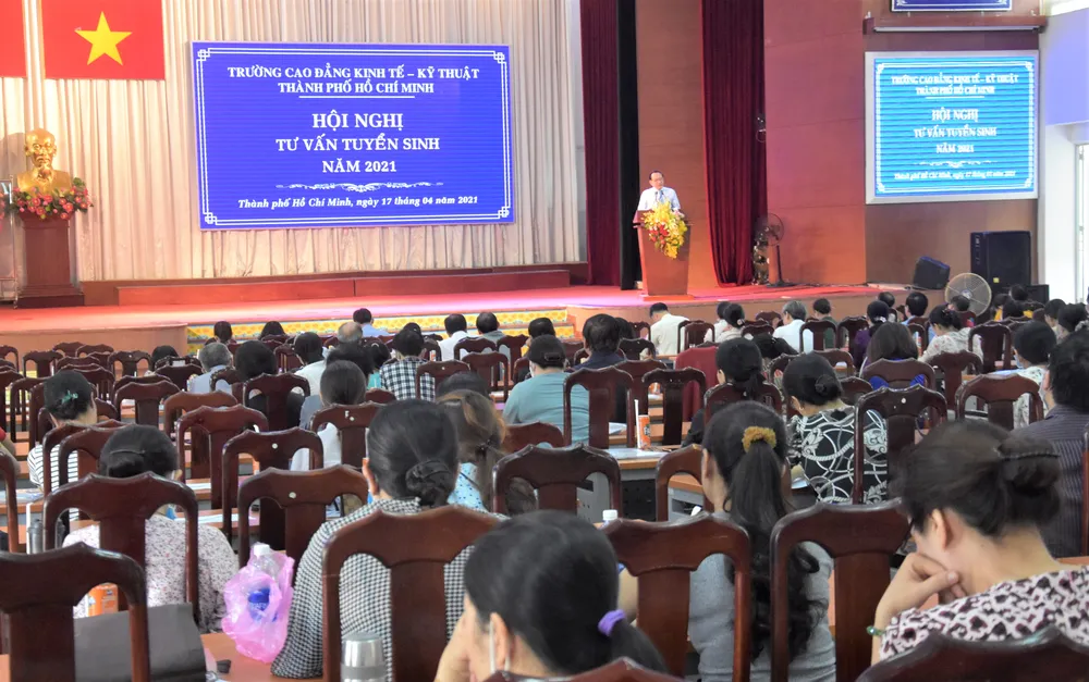 Cần phát huy tính chủ động của giáo viên trong hướng nghiệp cho học sinh ảnh 2