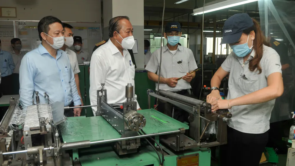 Phó Thủ tướng Thường trực Trương Hoà Bình: “Tuyệt đối không để lây nhiễm trong khu cách ly” ảnh 5