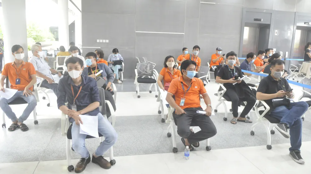 TPHCM khởi động chiến dịch tiêm chủng vaccine Covid-19 lớn nhất ảnh 2