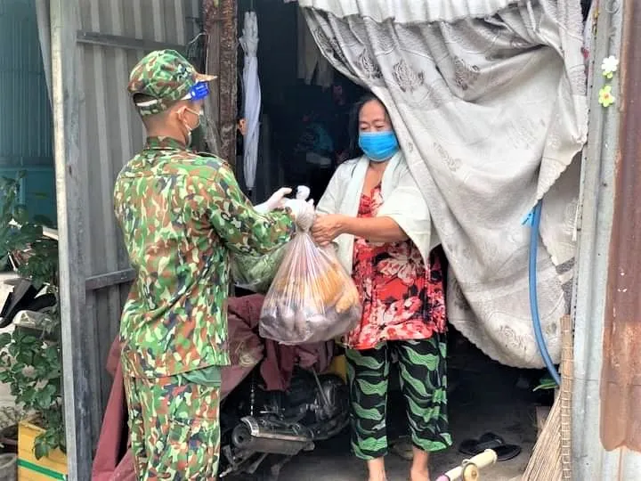 Quân khu 7 phát động phong trào thi đua đặc biệt “Chống dịch, cứu dân” ảnh 1