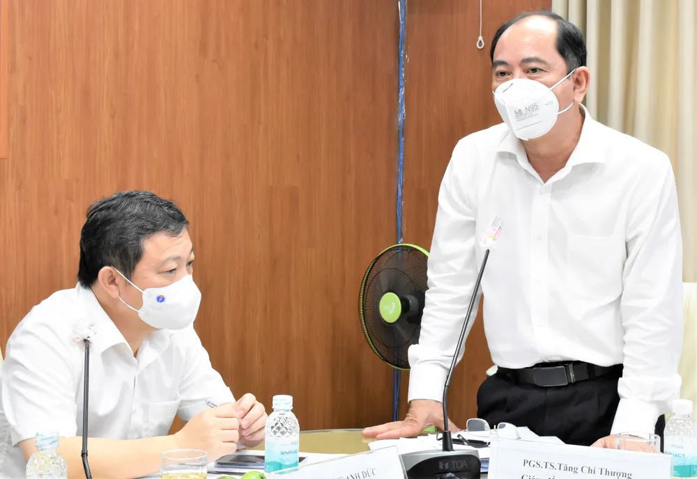 Thứ trưởng Bộ Y tế: Các địa phương cần bố trí địa điểm thu dung, điều trị, không thể "Zero Covid-19" ảnh 5