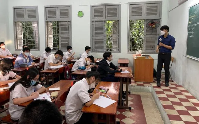 TPHCM: Sinh viên, học sinh trở lại trường học trực tiếp ảnh 3
