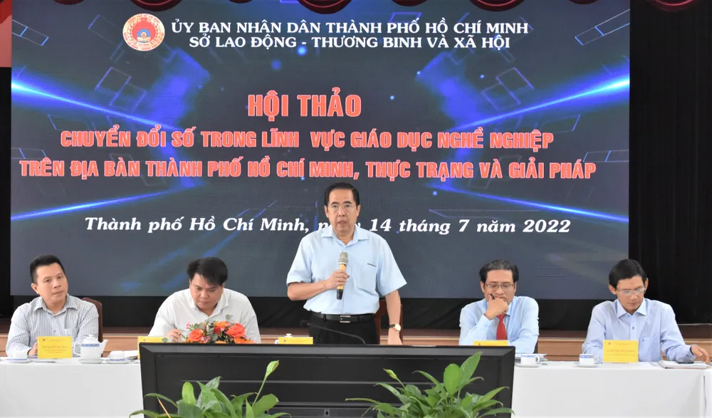 Chuyển đổi số trong giáo dục nghề nghiệp: Thầy cô giáo vẫn là yếu tố quyết định ảnh 1