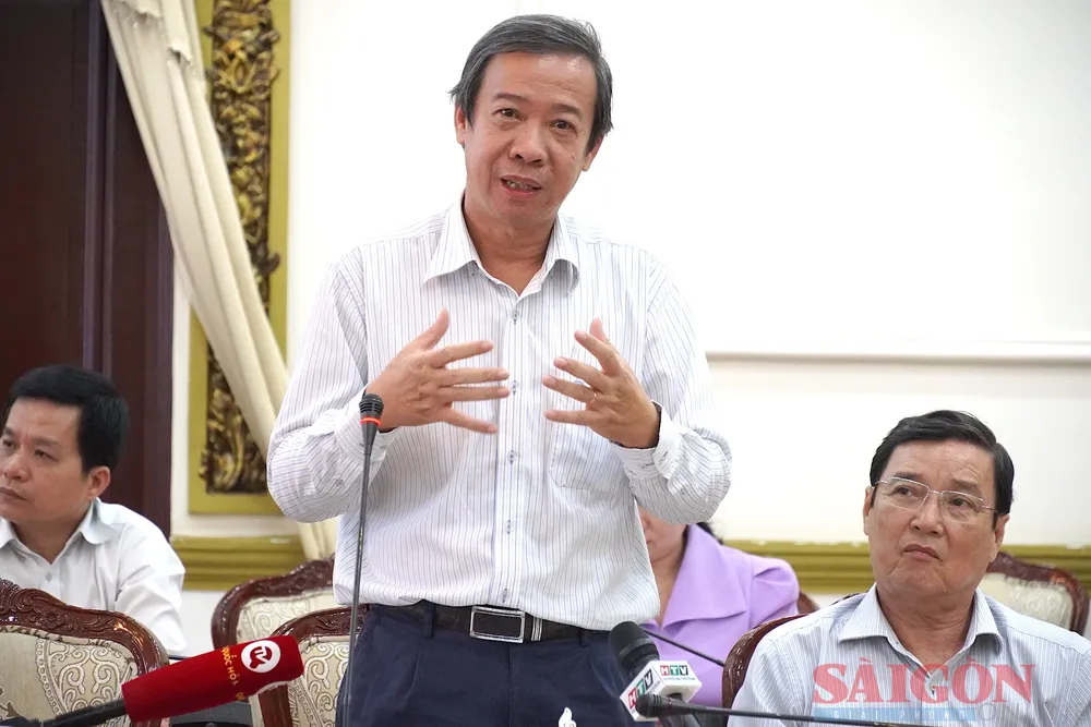 Phó Giám đốc Sở Y tế TPHCM Nguyễn Văn Vĩnh Châu phát biểu