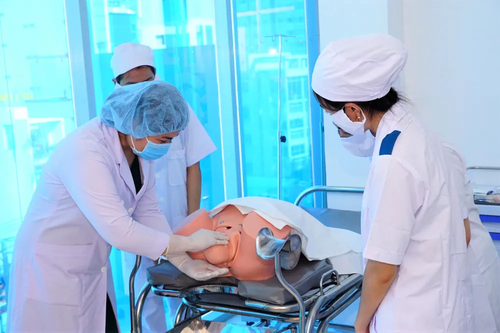 CAO-ĐANG-DAI-VIET (2).jpg