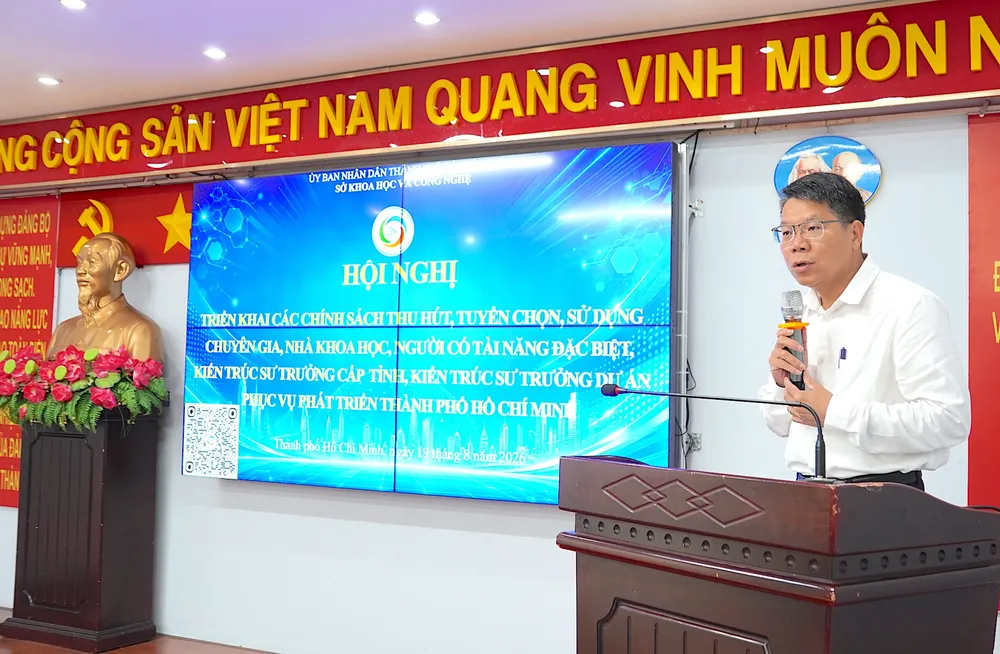 PGS.TS Lê Văn Thăng, Giám đốc Sở KH-CN TPHCM phát biểu khai mạc hội nghị. QUANG HUY