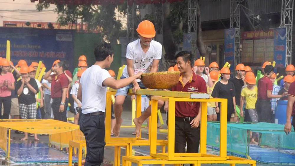Những ngày hè lý thú ảnh 4