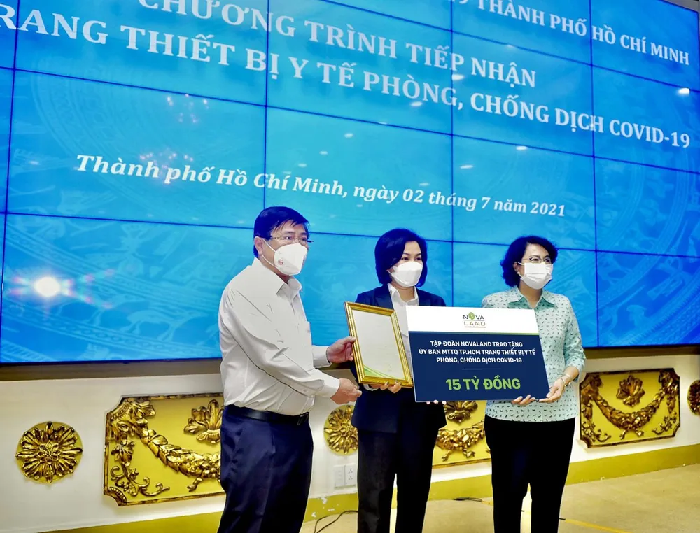 Nhiều doanh nghiệp, cá nhân hỗ trợ gần 280 tỷ đồng cho TPHCM phòng chống Covid-19 ảnh 1