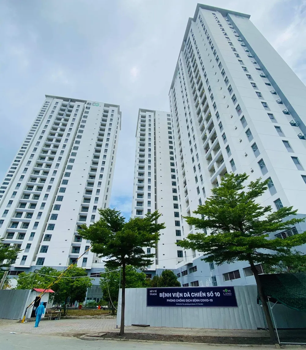 Bệnh viện dã chiến số 10 có quy mô 3.500 giường từ chung cư TDC của Novaland.
