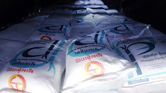 Imported sugar hurts its domestic counterpart ảnh 2