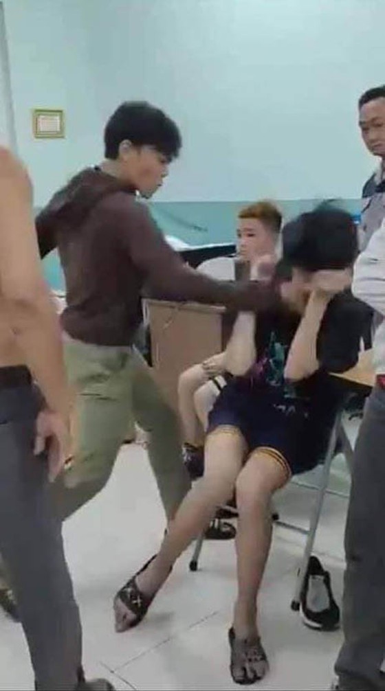 Strict punishment on case of community warden beating two boys at school ordered ảnh 1