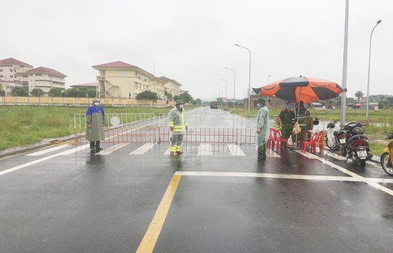 More F1 cases in Binh Duong, Ha Tinh positive for SARS-CoV-2 virus ảnh 1