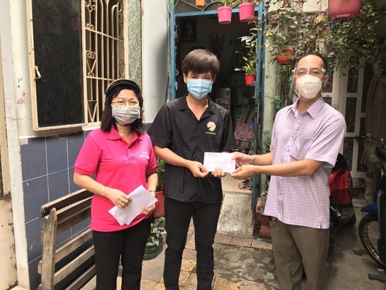 HCMC disburses above VND47 billion to more than 31,500 freelance workers ảnh 4