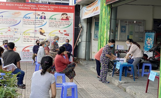 HCMC disburses above VND47 billion to more than 31,500 freelance workers ảnh 1