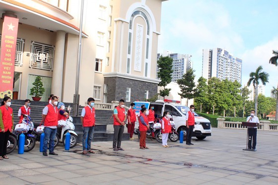 Thu Duc City launches mobile vaccination team ảnh 1