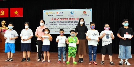 HCMC supports 1,853 children orphaned by Covid-19 ảnh 1