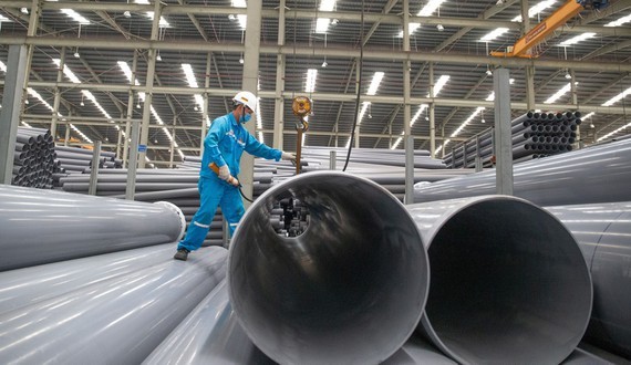 Plastic companies experience worst quarter due to high material prices, Covid-19 ảnh 1