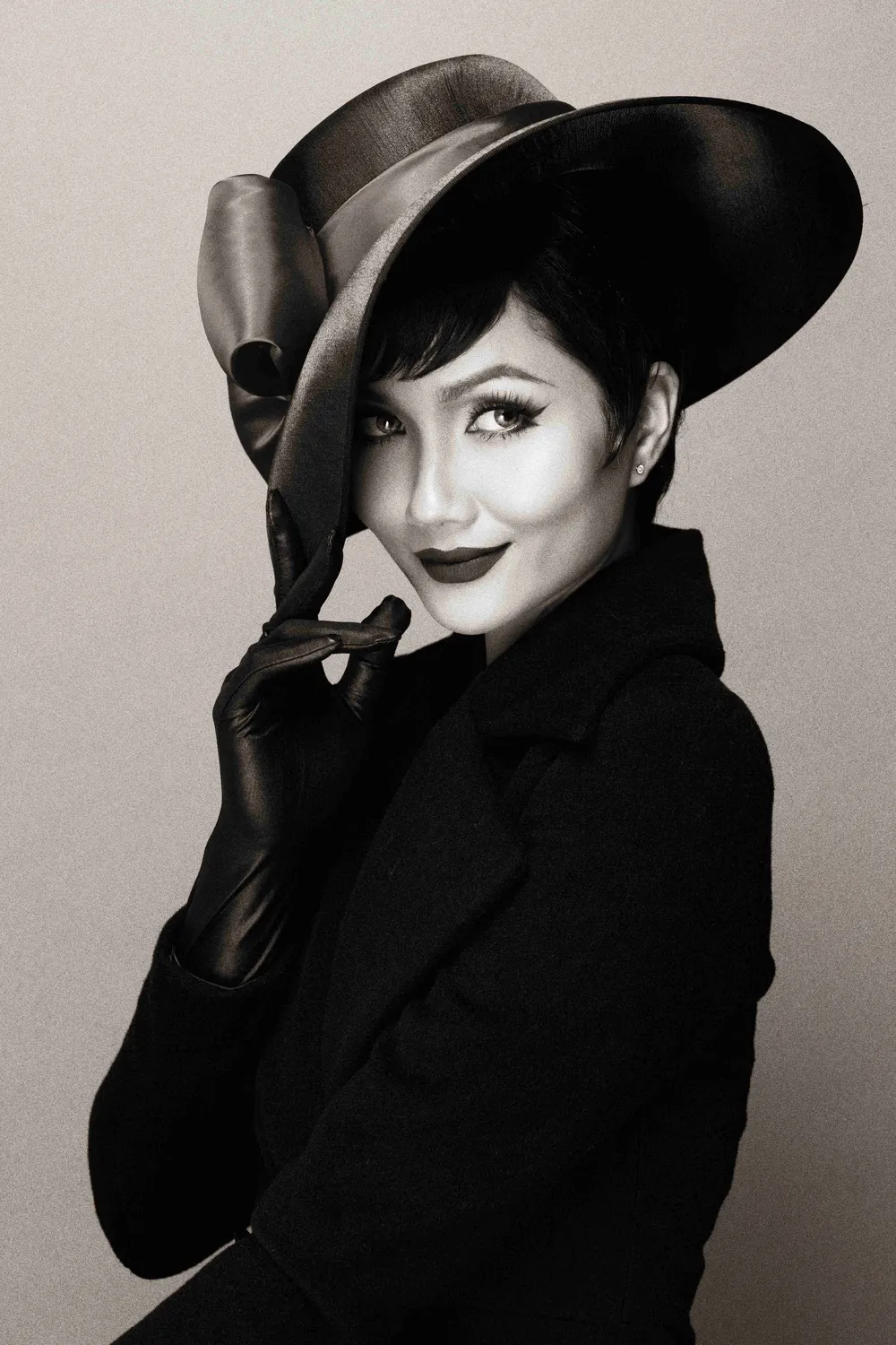 Chiến thắng Timeless Beauty, H’Hen Niê tung bộ ảnh khẳng định vẻ đẹp vượt thời gian ảnh 8