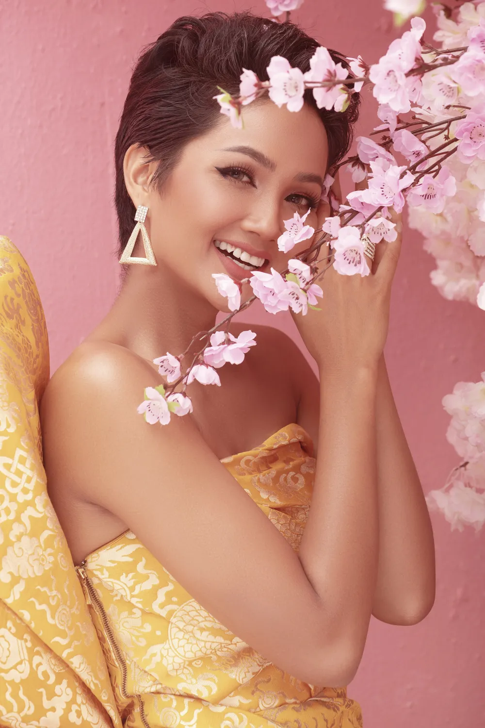 Chiến thắng Timeless Beauty, H’Hen Niê tung bộ ảnh khẳng định vẻ đẹp vượt thời gian ảnh 15