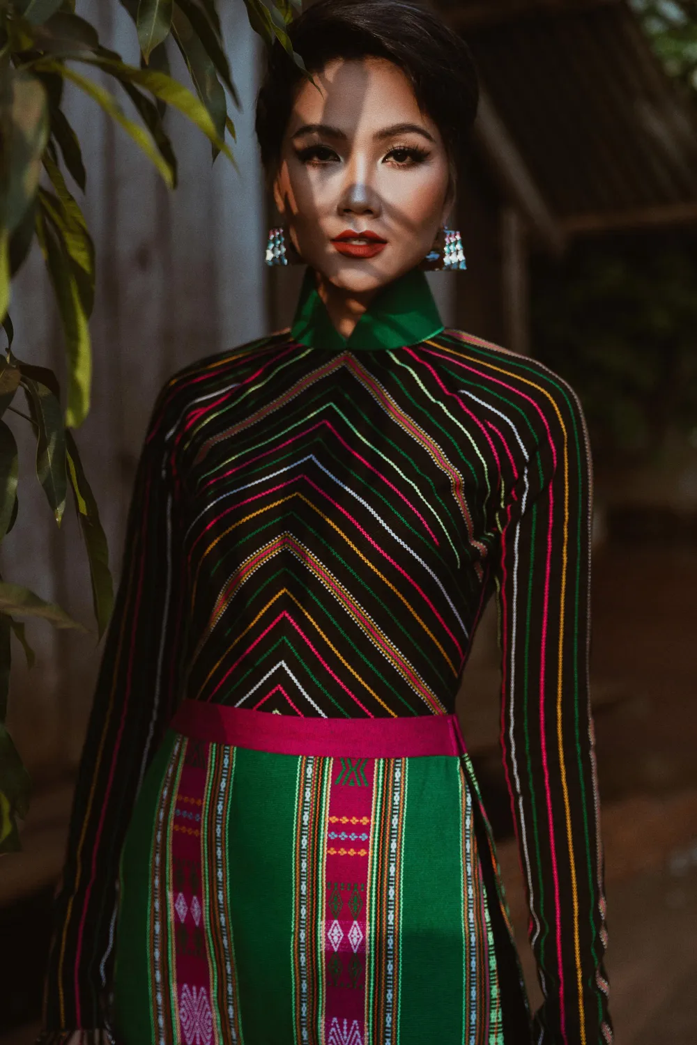 H’Hen Niê muốn hoàn thành dự án nước sạch cho buôn làng, trước khi hết nhiệm kỳ hoa hậu ảnh 7