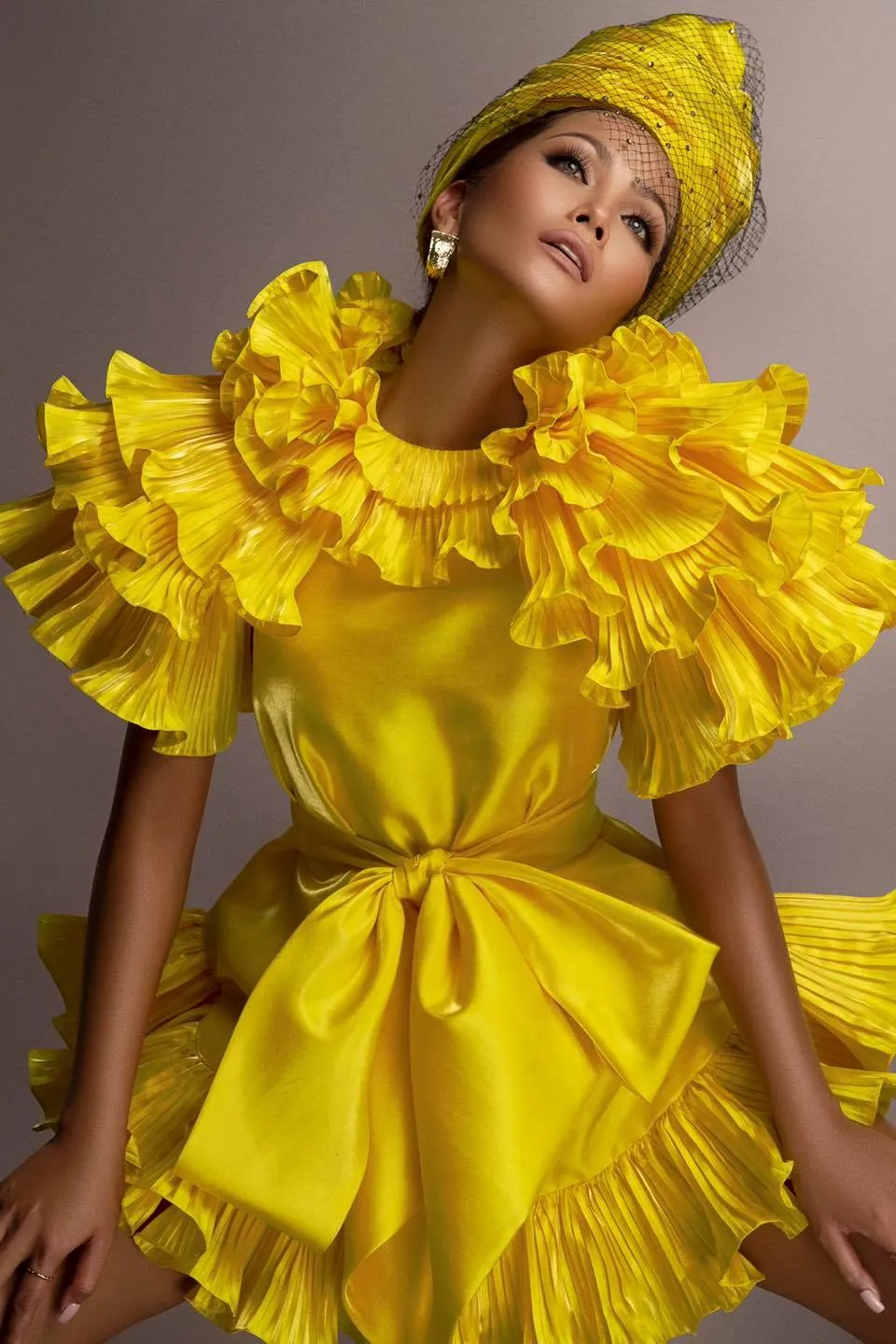 H’Hen Niê kiêu sa, ấn tượng với những chiếc mũ quấn vải ảnh 6