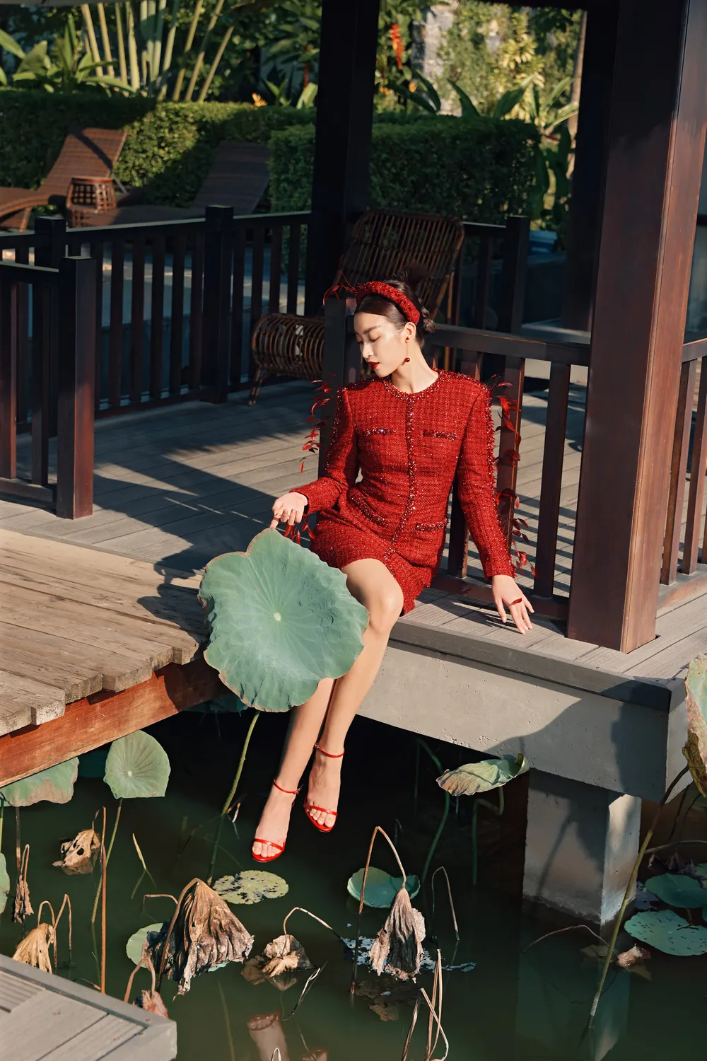 Lê Thanh Hòa giới thiệu bộ sưu tập thời trang mới kết hợp cùng Hoa hậu Đỗ Mỹ Linh  ảnh 2