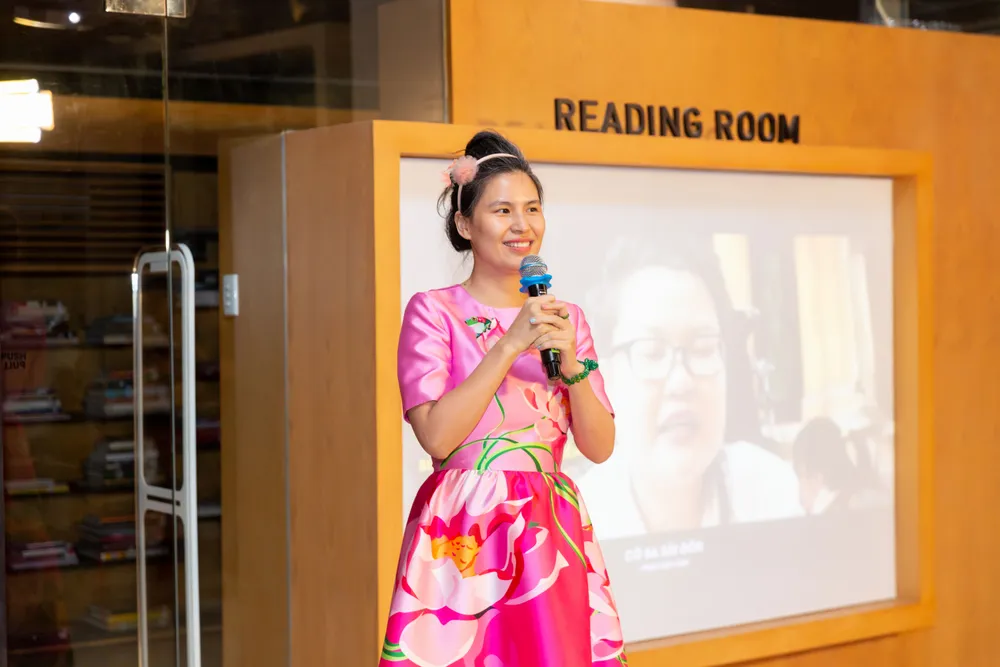 Dàn sao dự triển lãm “Mộng bình thường” của NTK Thủy Nguyễn ảnh 2