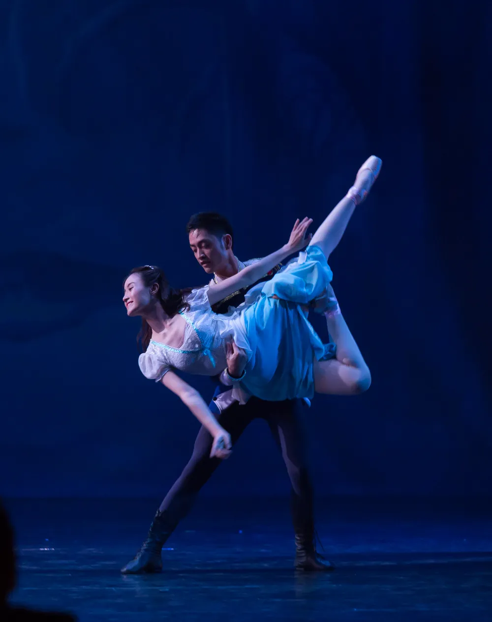 Vở vũ kịch “Kẹp hạt dẻ” trở lại với khán giả vào mùa Giáng sinh  ảnh 4