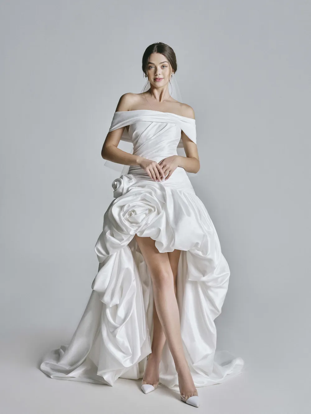 Lê Thanh Hòa ra mắt bộ sưu tập váy cưới  ảnh 7