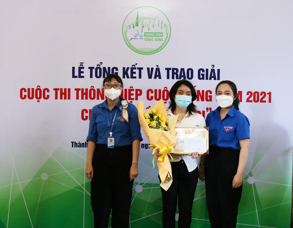 Trao giải cuộc thi “Thông điệp cuộc sống” năm 2021 ảnh 5
