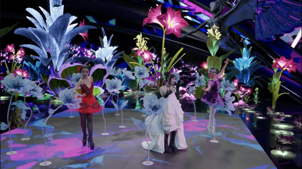 Nghệ sĩ V-pop và K-pop gửi lời chúc mừng năm mới đến khán giả Việt Nam tại “Lễ hội Ánh sáng - Virtual Countdown Lights 2022” ảnh 3