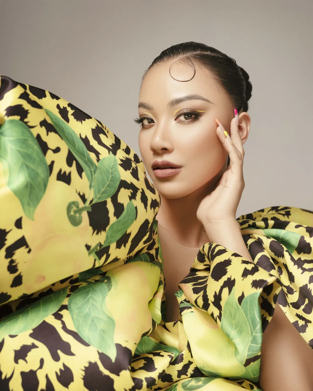 Đón xuân 2022, Khánh Vân cùng Kim Duyên và Hoàng My khoe sắc rạng rỡ với bộ ảnh mới ảnh 9