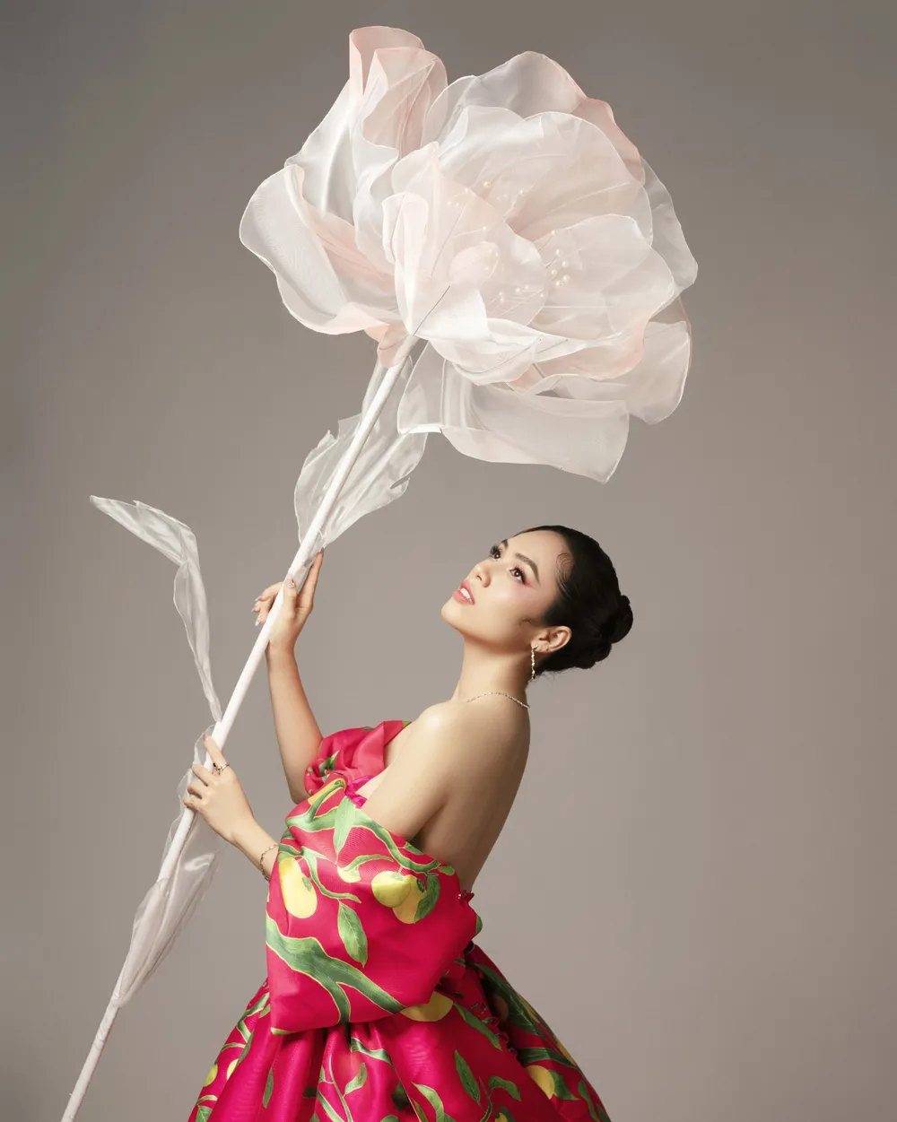 Đón xuân 2022, Khánh Vân cùng Kim Duyên và Hoàng My khoe sắc rạng rỡ với bộ ảnh mới ảnh 10