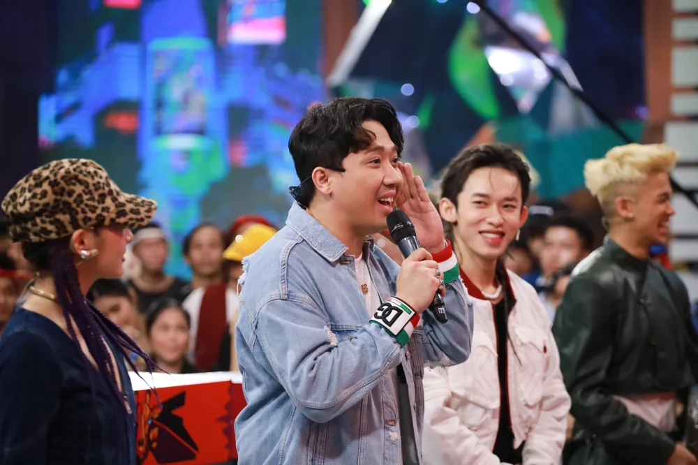 MC Trấn Thành, 4 đội trưởng cùng dàn tuyển thủ chào sân Street Dance Việt Nam  ảnh 7