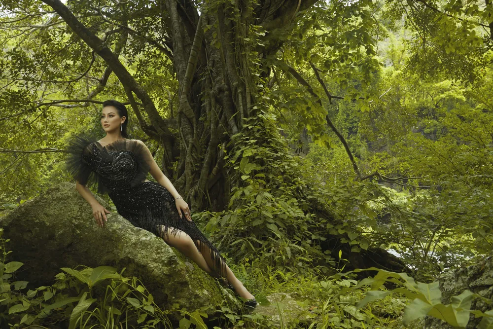 NTK Linh San ra mắt bộ sưu tập lấy cảm hứng từ “Đất Mẹ” ảnh 9