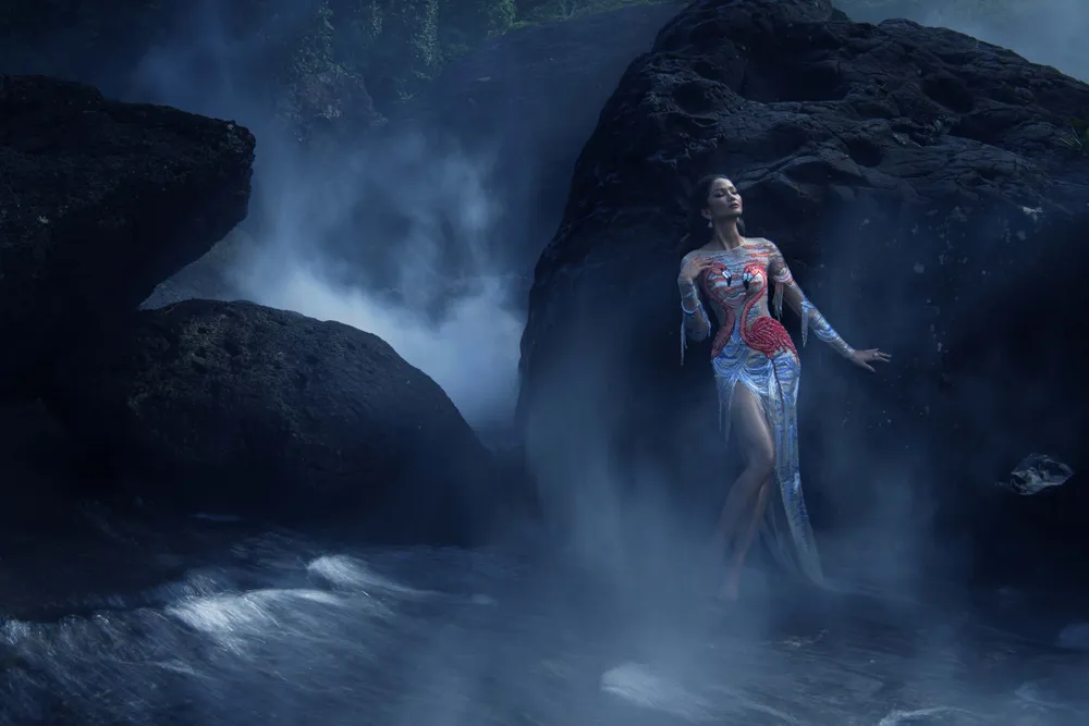 NTK Linh San ra mắt bộ sưu tập lấy cảm hứng từ “Đất Mẹ” ảnh 14