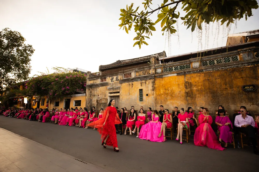 Show diễn “Vùng trời bình yên”: Ngập tràn cảm xúc và màu sắc ảnh 21