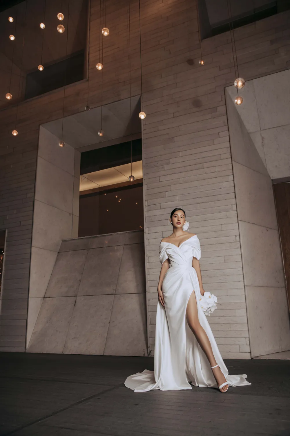 Lê Thanh Hòa gợi ý loạt váy cho mùa cưới ảnh 4