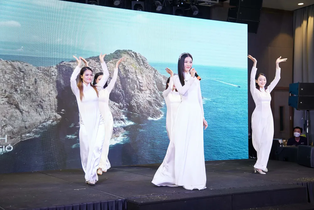 Thí sinh Hoa hậu Hoàn vũ Việt Nam 2022 trình diễn hát múa, rap, thuyết trình ảnh 2