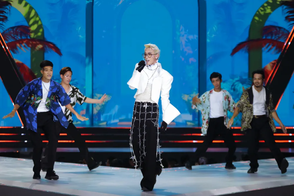 Top 41 Hoa hậu Hoàn vũ Việt Nam 2022 tự tin, tỏa sáng trong đêm bán kết ảnh 21