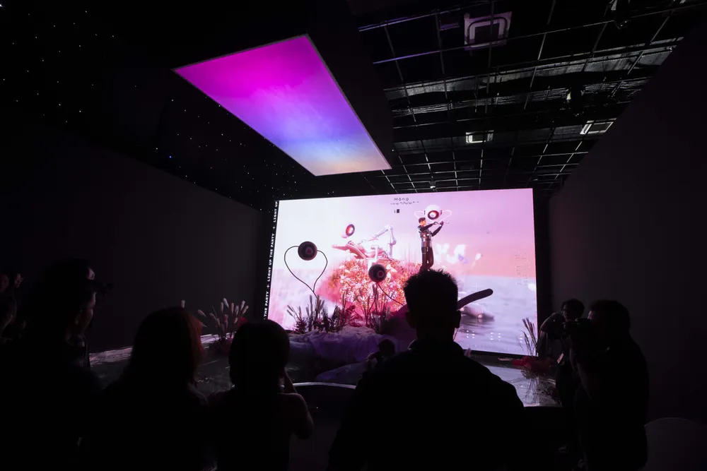 Hoàng Rob bứt phá edm violin trong “multi show Mùa hè vĩnh cửu“ ảnh 3